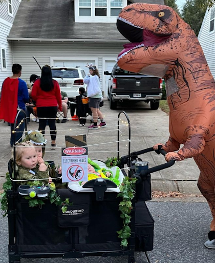  jurassic park dinosaur and electric fence