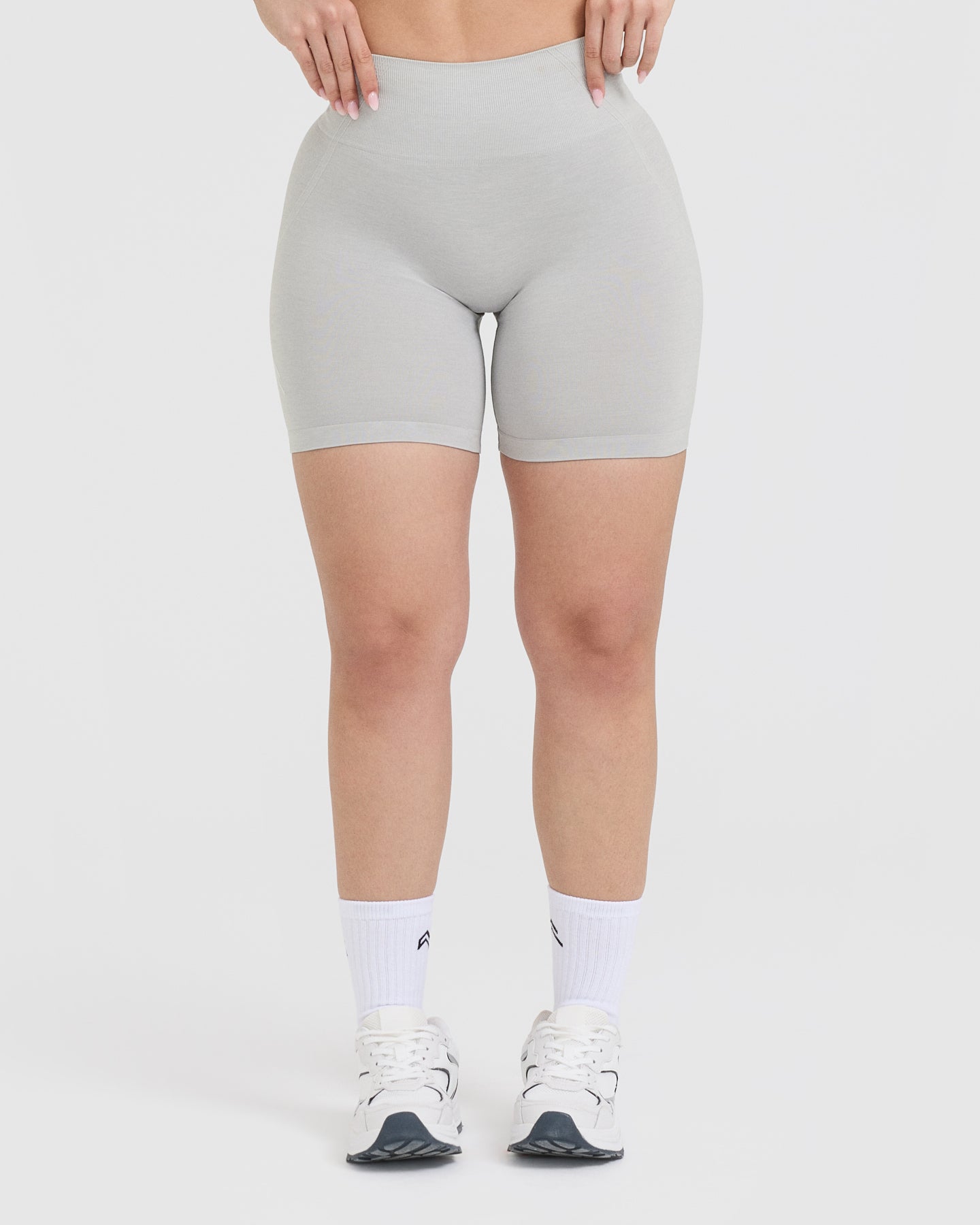 LIGHTWEIGHT WOMENS SHORTS - ROSEWOOD | Oner Active