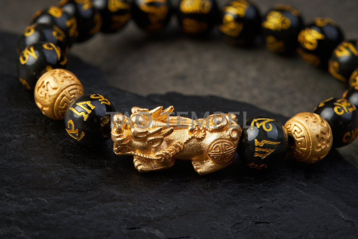 Wie Du Dein Feng Shui Armband aus schwarzem Obsidian für Wohlstand verwenden kannst