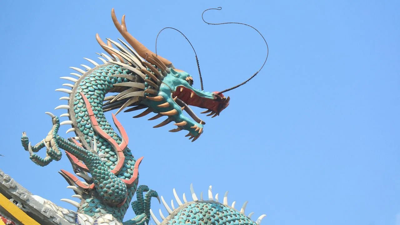 Chinesischer Drache - mythische Kreaturen, die Glück bringen