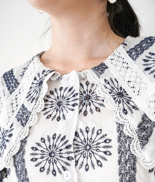 Sweet and elegant blouse with openwork embroidery