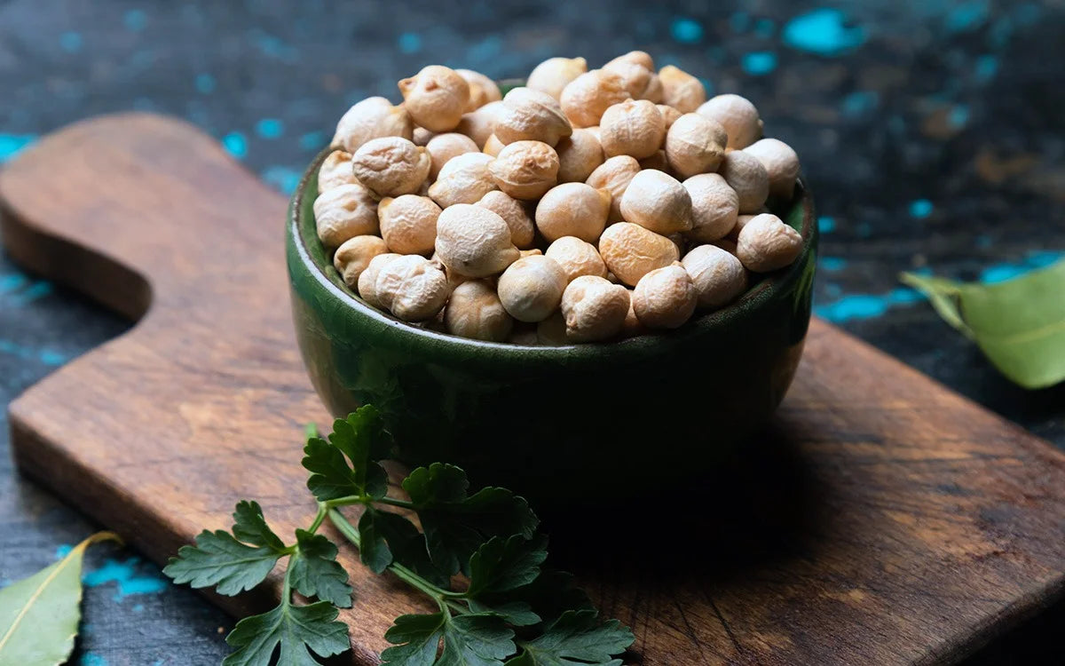 bowl of dried chickpeas