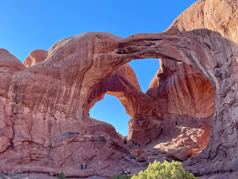 Easy Hike to Double Arch in Arches National Park