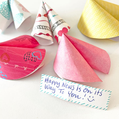 How to Make Paper Fortune Cookies 