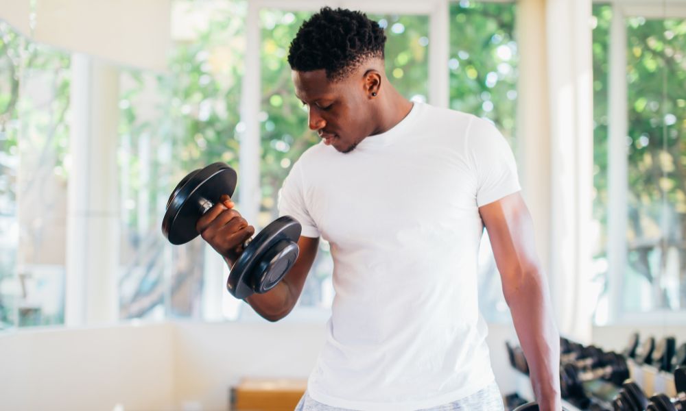 How the Proper Grip Will Improve Your Bicep Curls