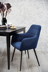 Größe der Esszimmerstühle | Danform Embrace Esszimmerstuhl aus blauem Samt | Milola CH