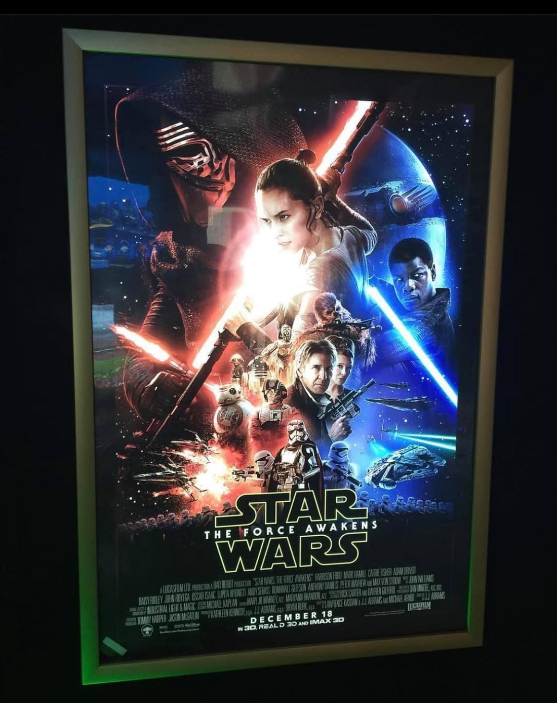 Punt Sceptisch cliënt LED Light Box Poster Frames for Home Theaters & Business Decor. Edgelit  your movie posters at Glowbox. – Glowbox LLC