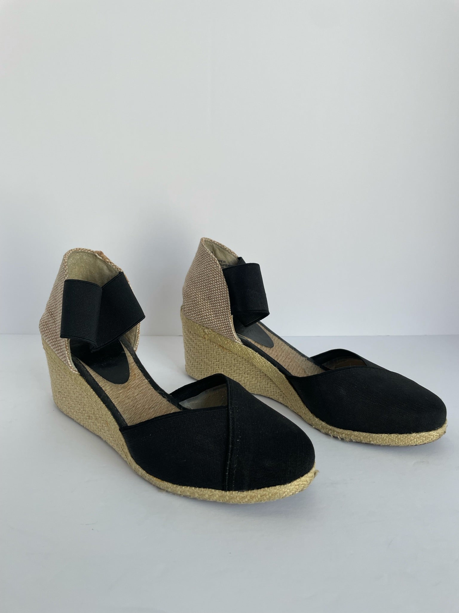 Ralph Lauren Black Round Toe Espadrille Wedge Size 7B