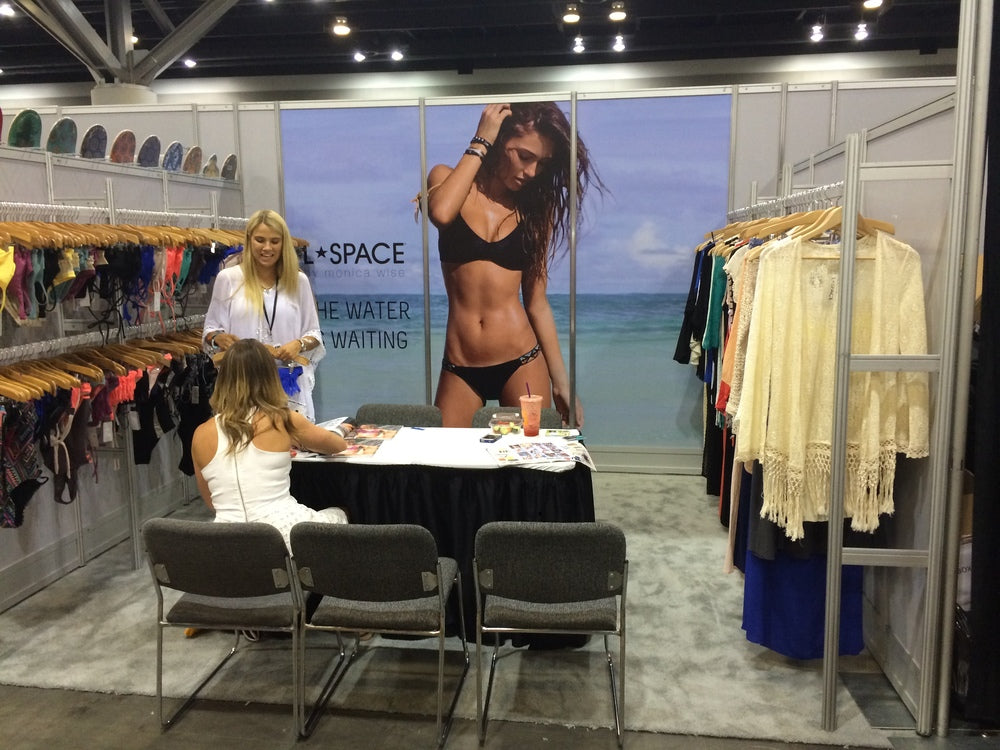 L space Booth