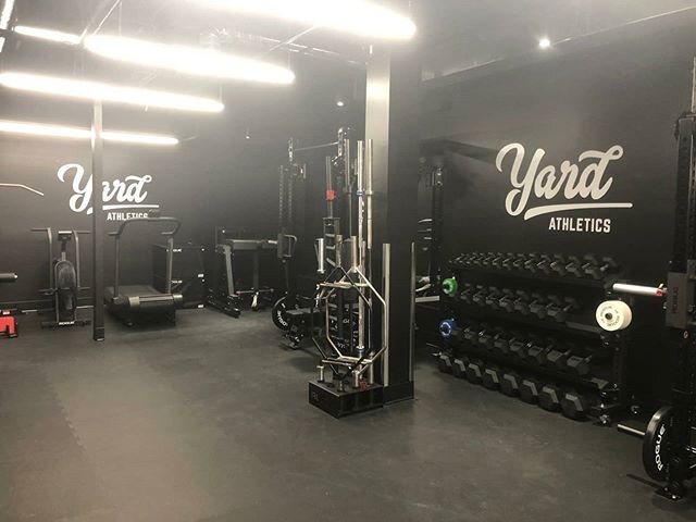 Just printed and installed for @yardathletics_ in Vancouver. 
#gym #print #install #graphics #vinyl #vancouver #workout #workoutplan #gains #lift