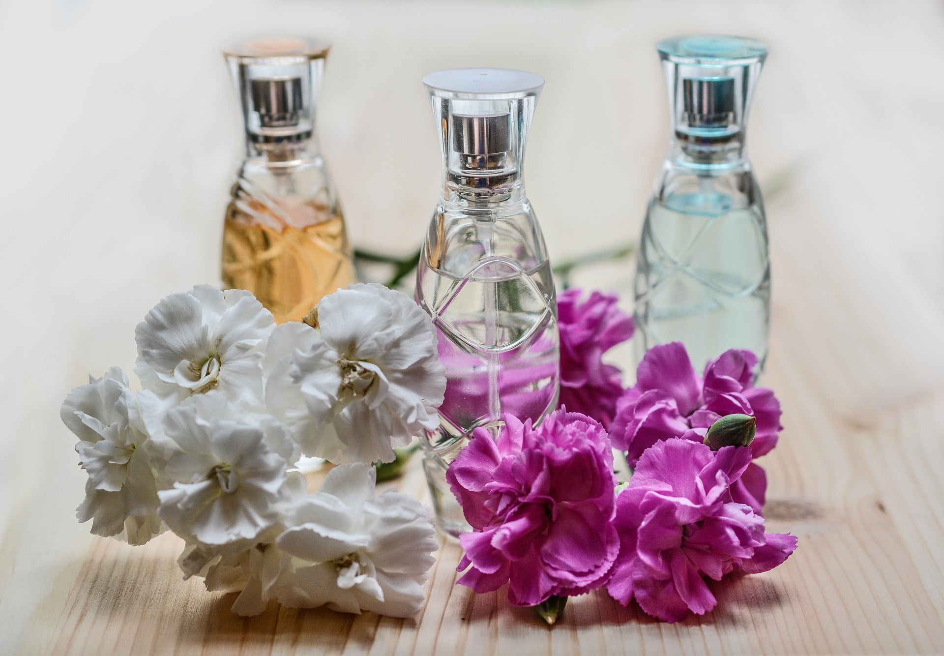 DIY Homemade Hydrating Face Mist - A Simple How To from Circcell