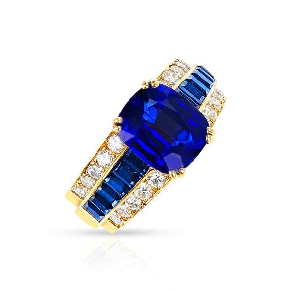 Van Cleef & Arpels Sapphire Cabochon and Diamond Floral Ring, 18K