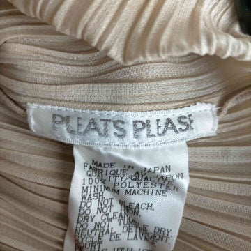 PLEATS PLEASE ISSEY MIYAKE(プリーツプリーズイッセイミヤケ)プリーツ