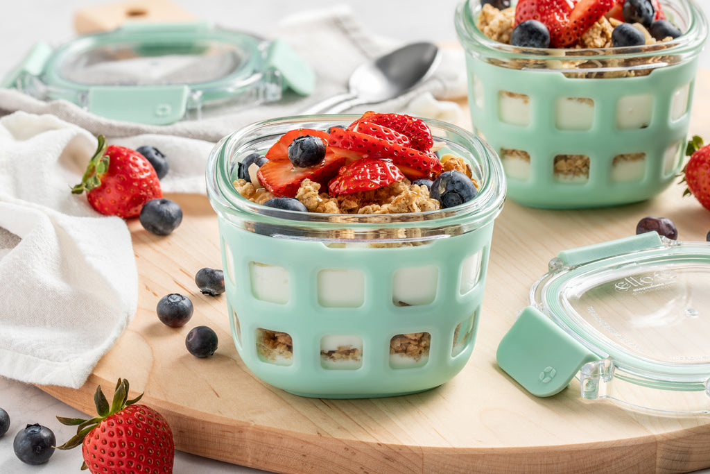 Ello_Breakfast_Berry_Yogurt_Parfait_Recipe(2)