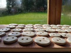 Porcelain buttons