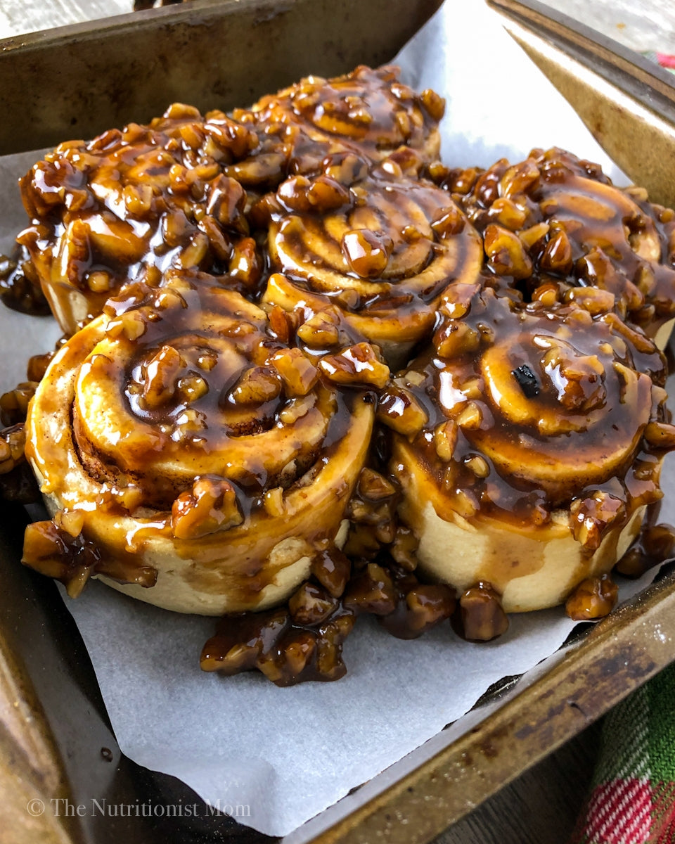 CARAMEL PECAN PROTEIN CINNAMON ROLLS