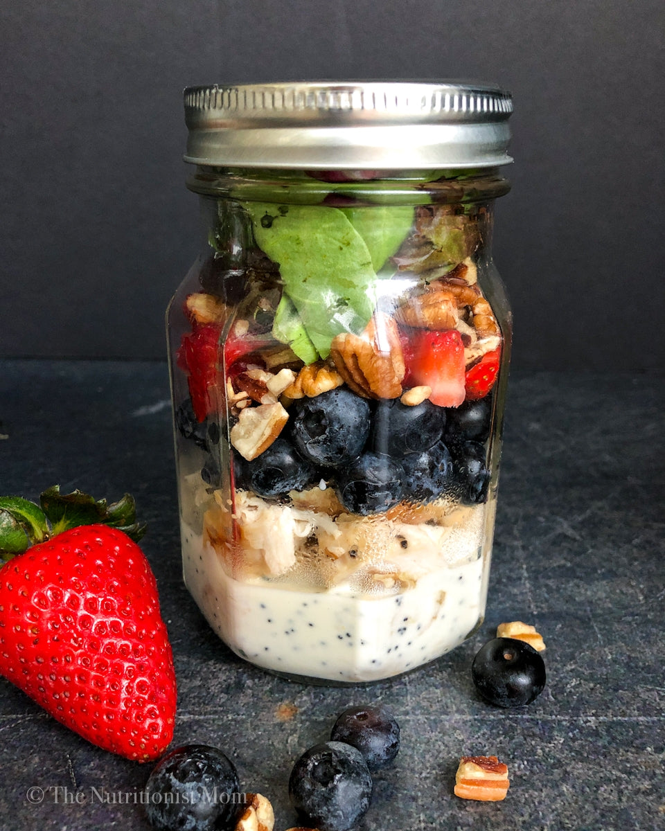 MASON JAR SALAD CHICKEN BERRY PECAN