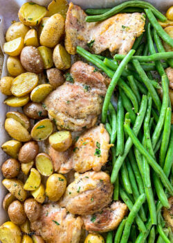 ROAST CHICKEN THIGHS, BABY POTATOES & GREEN BEANS (WHOLE30 ...