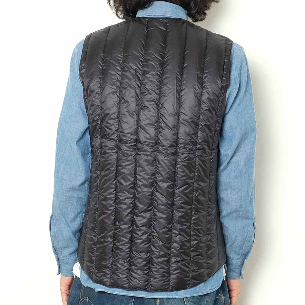 Rocky Mountain Featherbed Lot.200-202-21 6 MONTH DOWN VEST 200-202