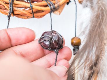 Garnet, Crystal Dreamcatcher healing, ArMoniZar