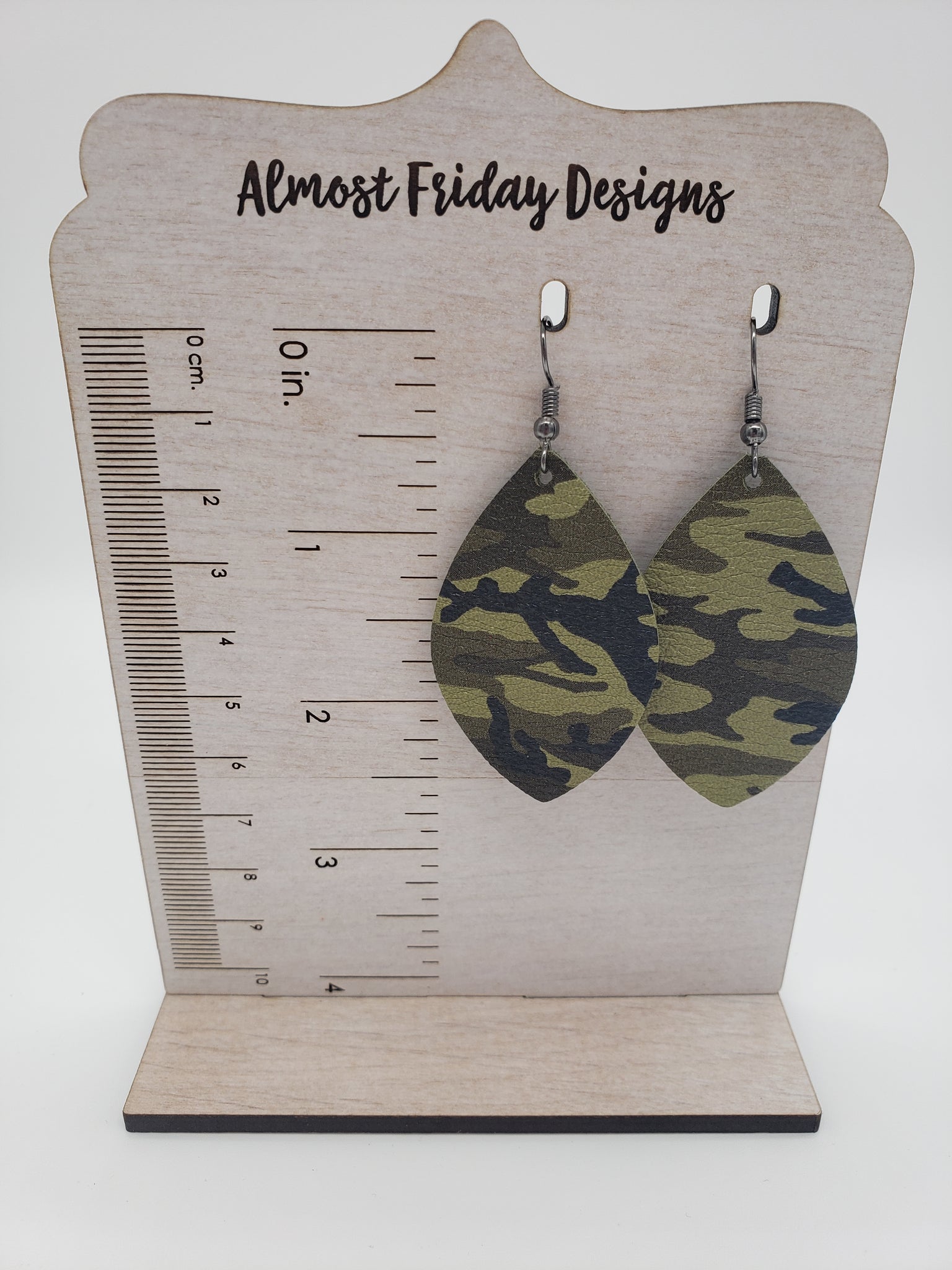 Keep It Gypsy Camo Stone less Leather Earrings – Toot Toot's Boutique