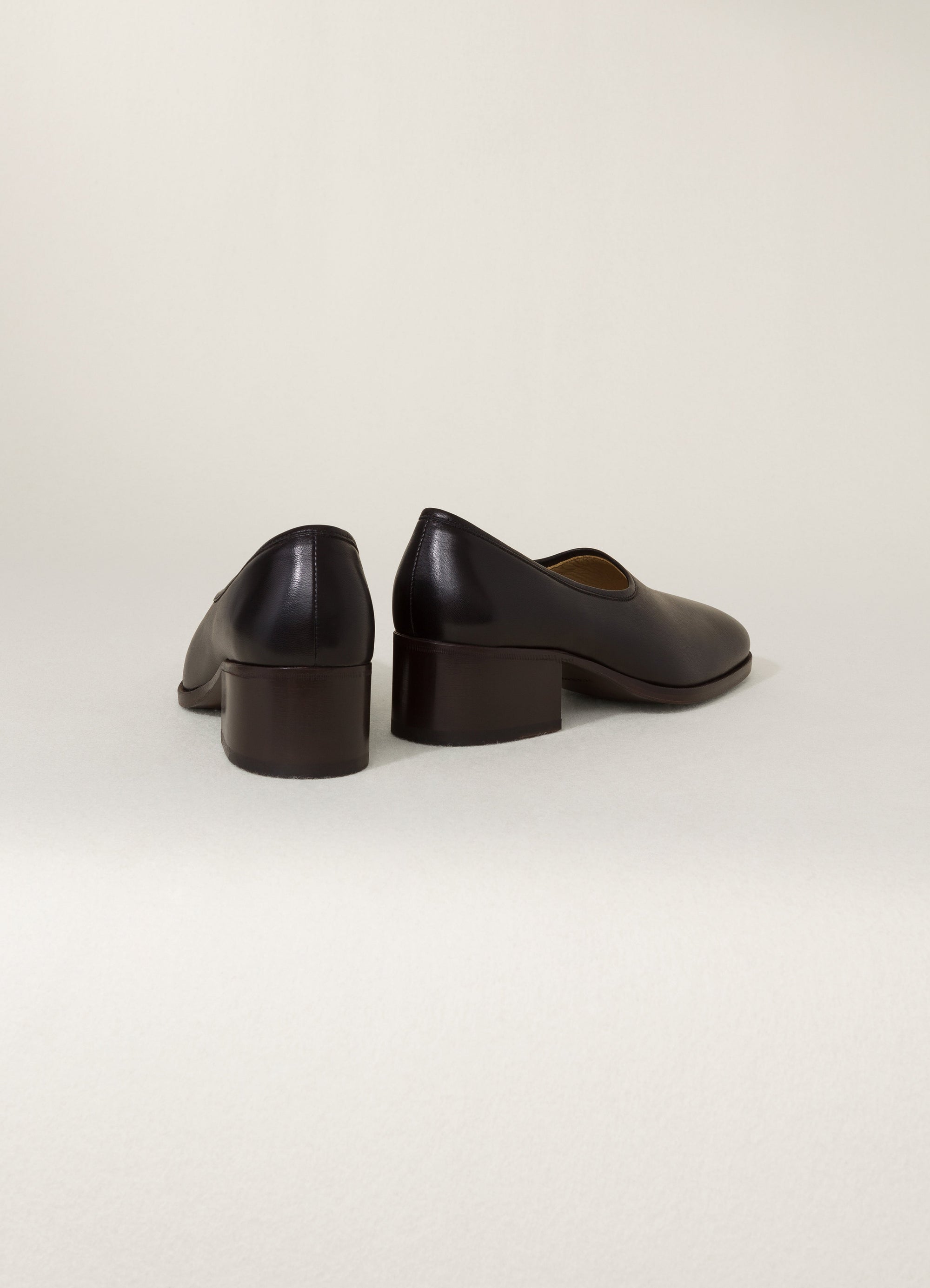 lemaire soft heeled loafers