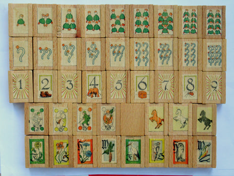 mahjong set featuring mahjong tiles designed by Winckelman