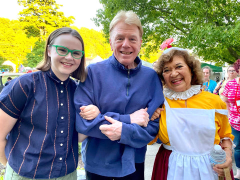 Local 'Wizard of Oz' portrays Cowardly Lion at fan weekend