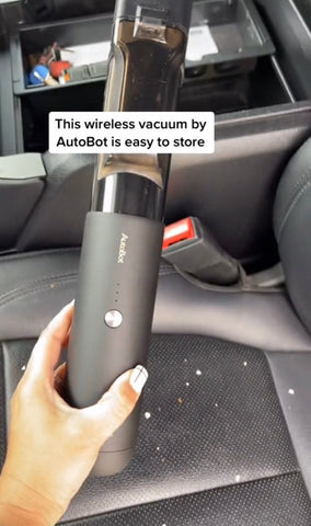Cleaning the car is always a chore for us since the gaps and carpets are prone to hide dust and trash. Let's see how Magdalena tidies up her car with AutoBot VX Max vacuum cleaner! 
