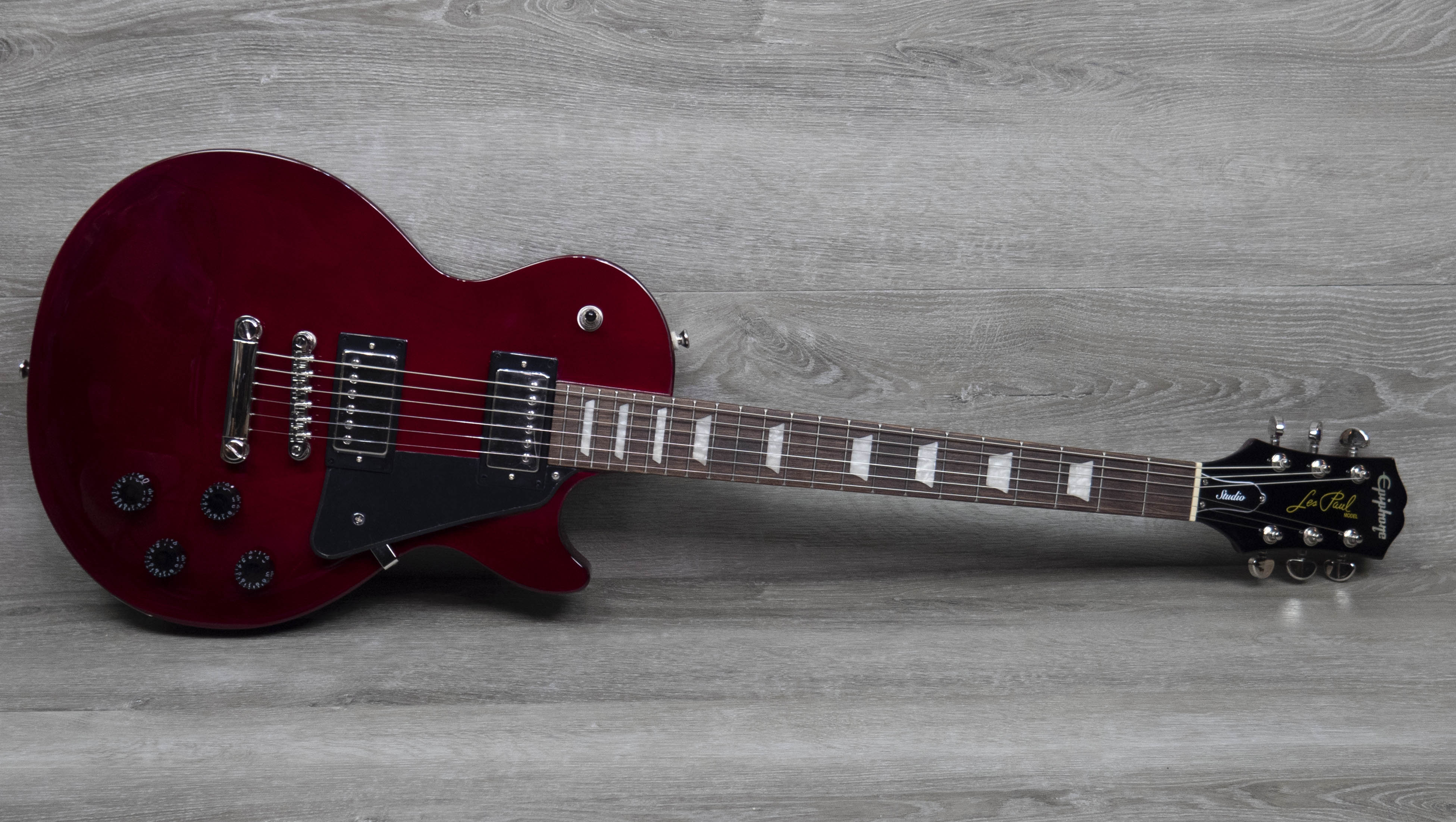 Epiphone Les Paul Studio, Wine Red – A Strings