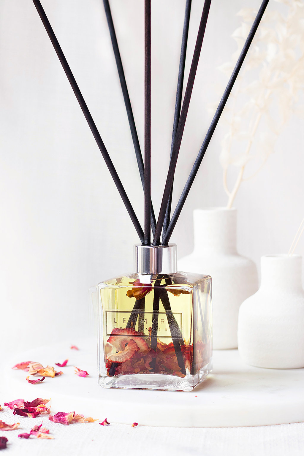 LOVSPA Cashmere Woods Reed Diffuser Oil Refill with Replacement Reed Sticks | Amber Mimosa, Vanilla Musk & Apricot Nectar 