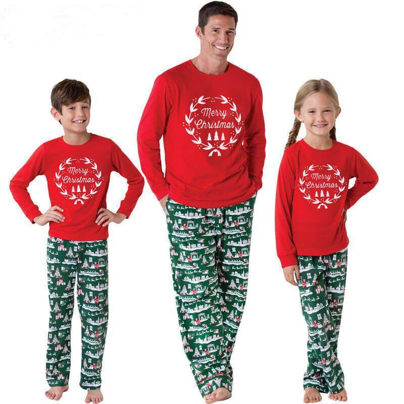 Merry Christmas Reindeer Family Matching Pajamas Set 8872 – Chicmatchy