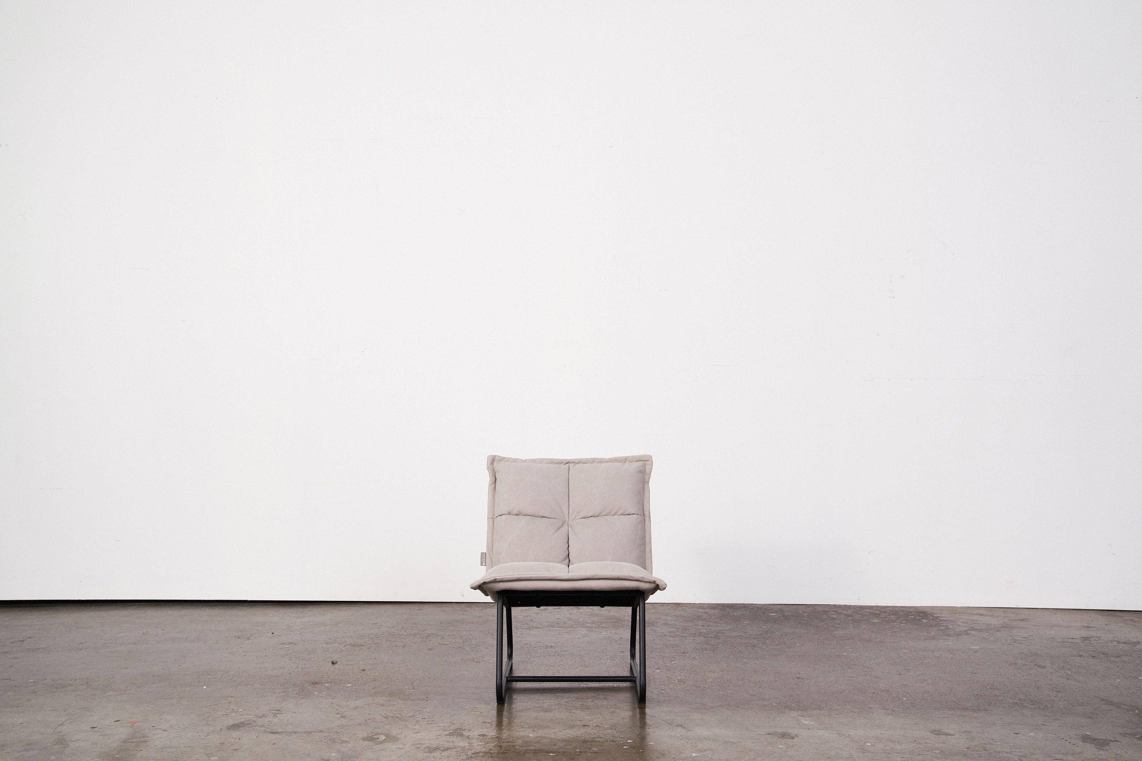 white room chair