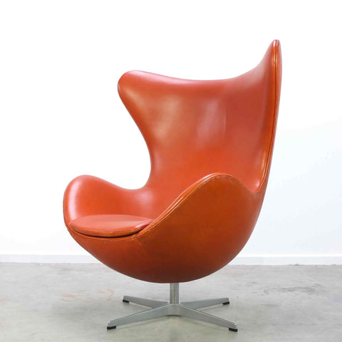 Arne Jacobsen; Egg Chair; Fritz Hansen