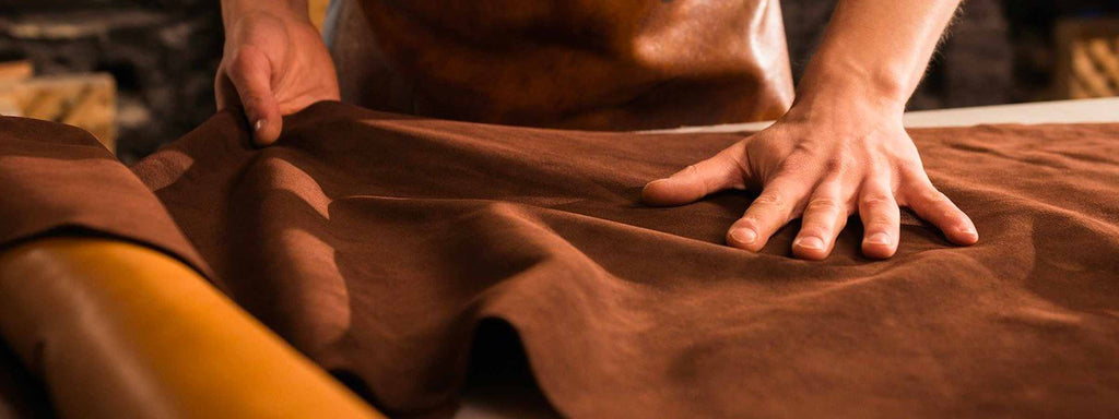 Hand with natural leather The MAG - Design Italy