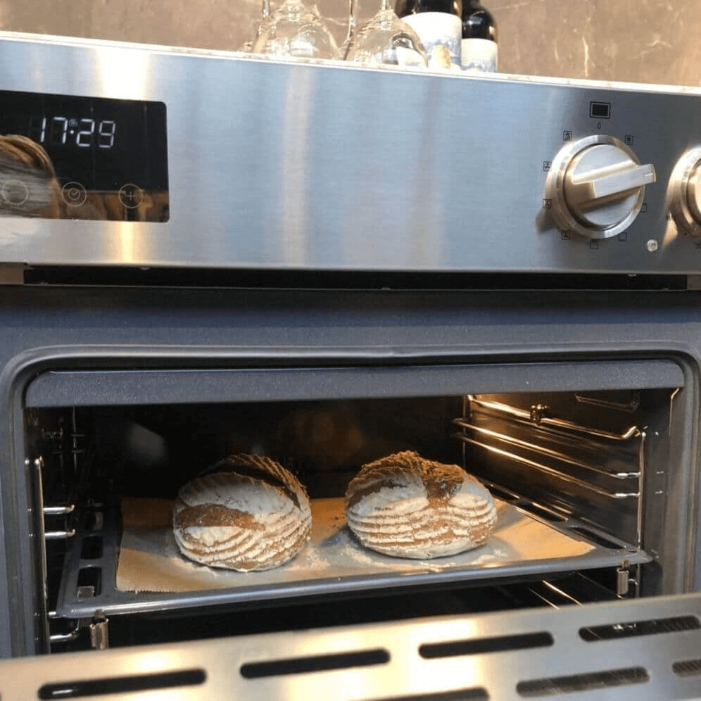'Heel Holland bakt' in Steel Cucine ovens