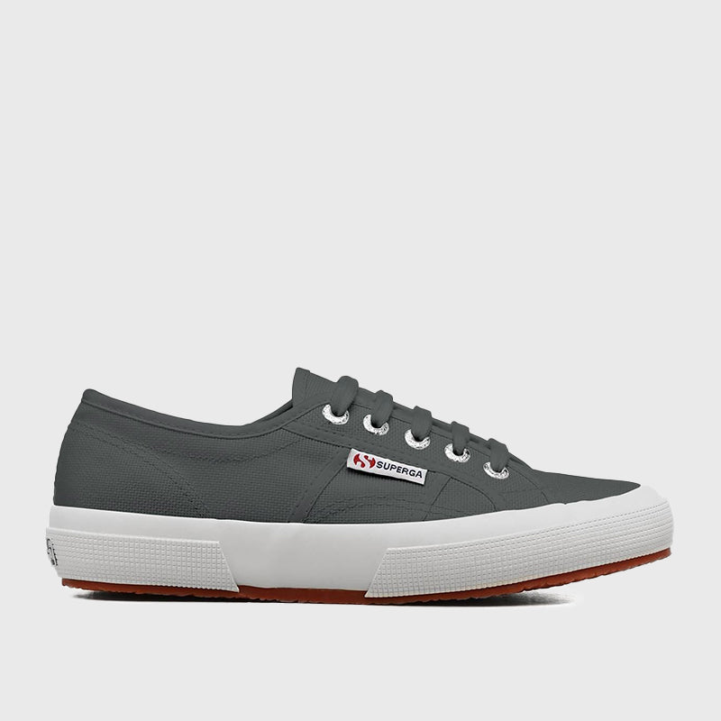 2750 Cotu _ 168354 _ Grey | Superga 