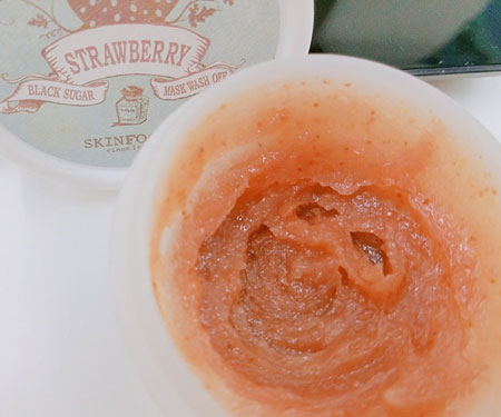 1-skinfood-strawberry-washoff