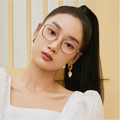 Catch the summer's tail with JILLSTUART Eyewear