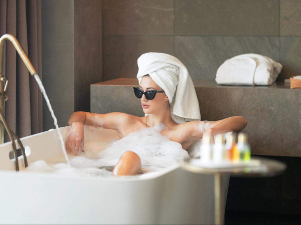 Lady in a tub