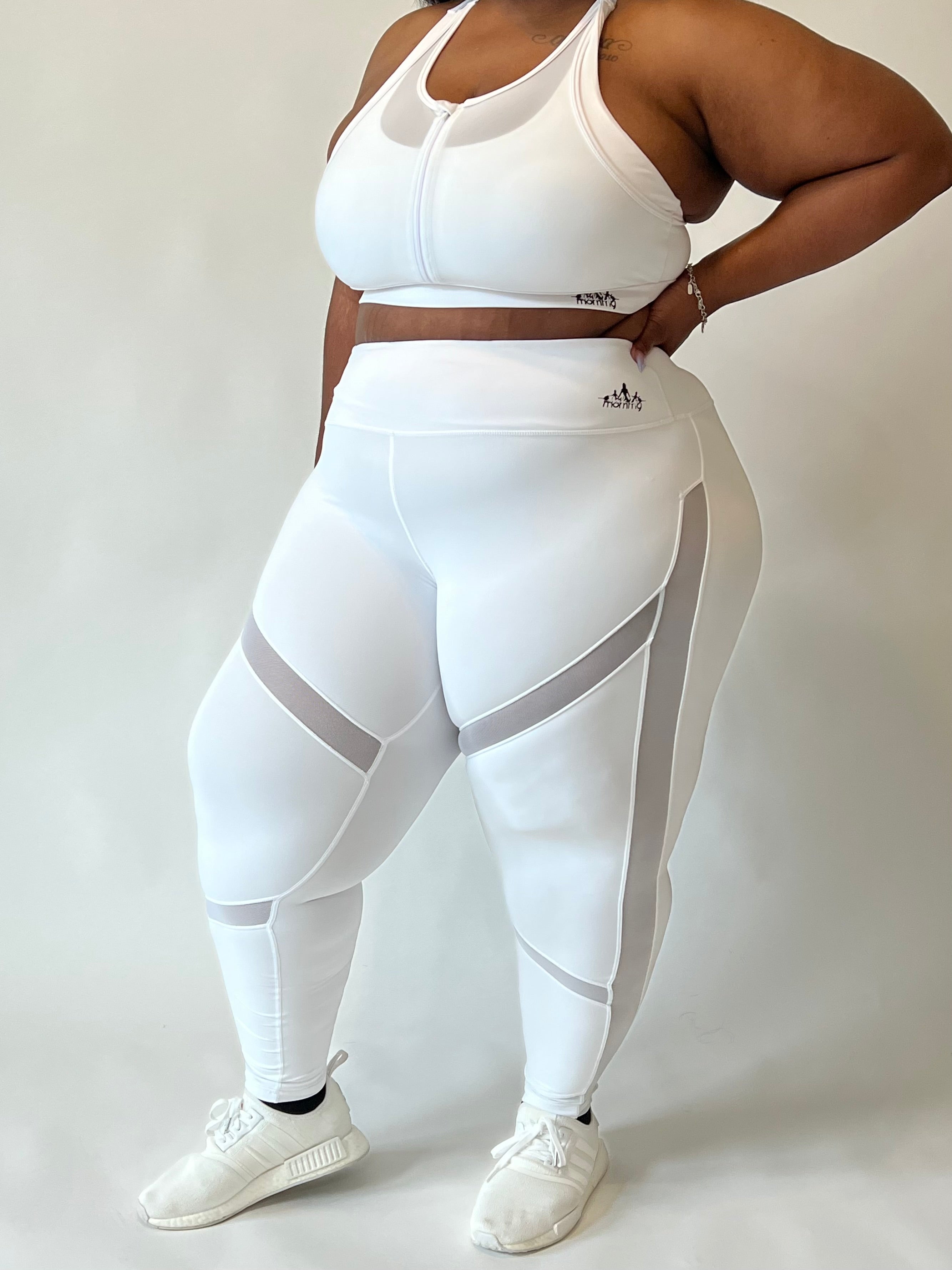 MABEK Jacket Women Woman Sportwear Set Seamless Gym Pad Mesh Iconic Sports  Bra High Waist Scrunch Pant Outfit Fitness (Color : White, Size : S) :  : Clothing, Shoes & Accessories