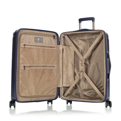 Carry-on bags − Travel information − American Airlines