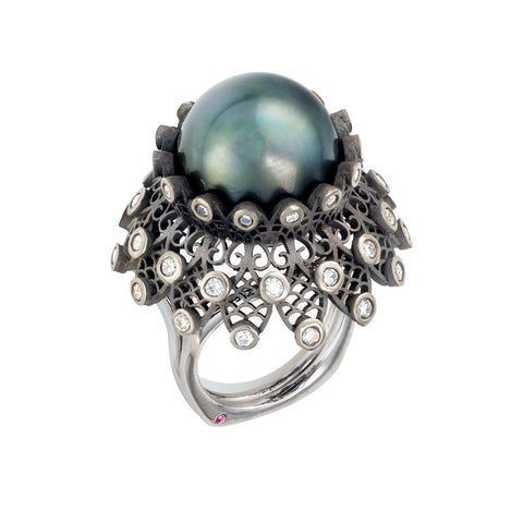 Black Lace Tahitian ring by Brenda Smith of Brenda Smith Jewelry