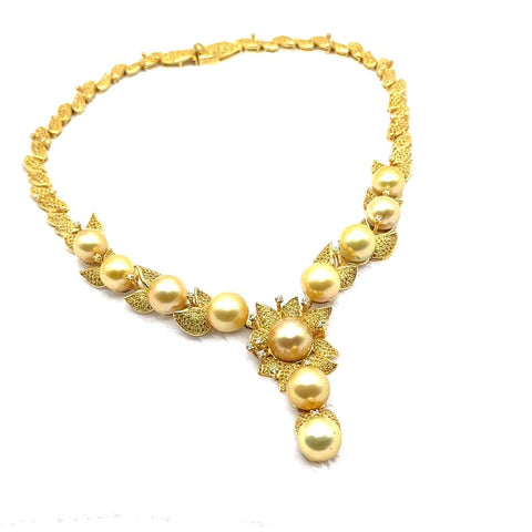 Sunflower necklace in 18k yellow gold with golden South Sea pearls and yellow diamonds by Aloha Pearls