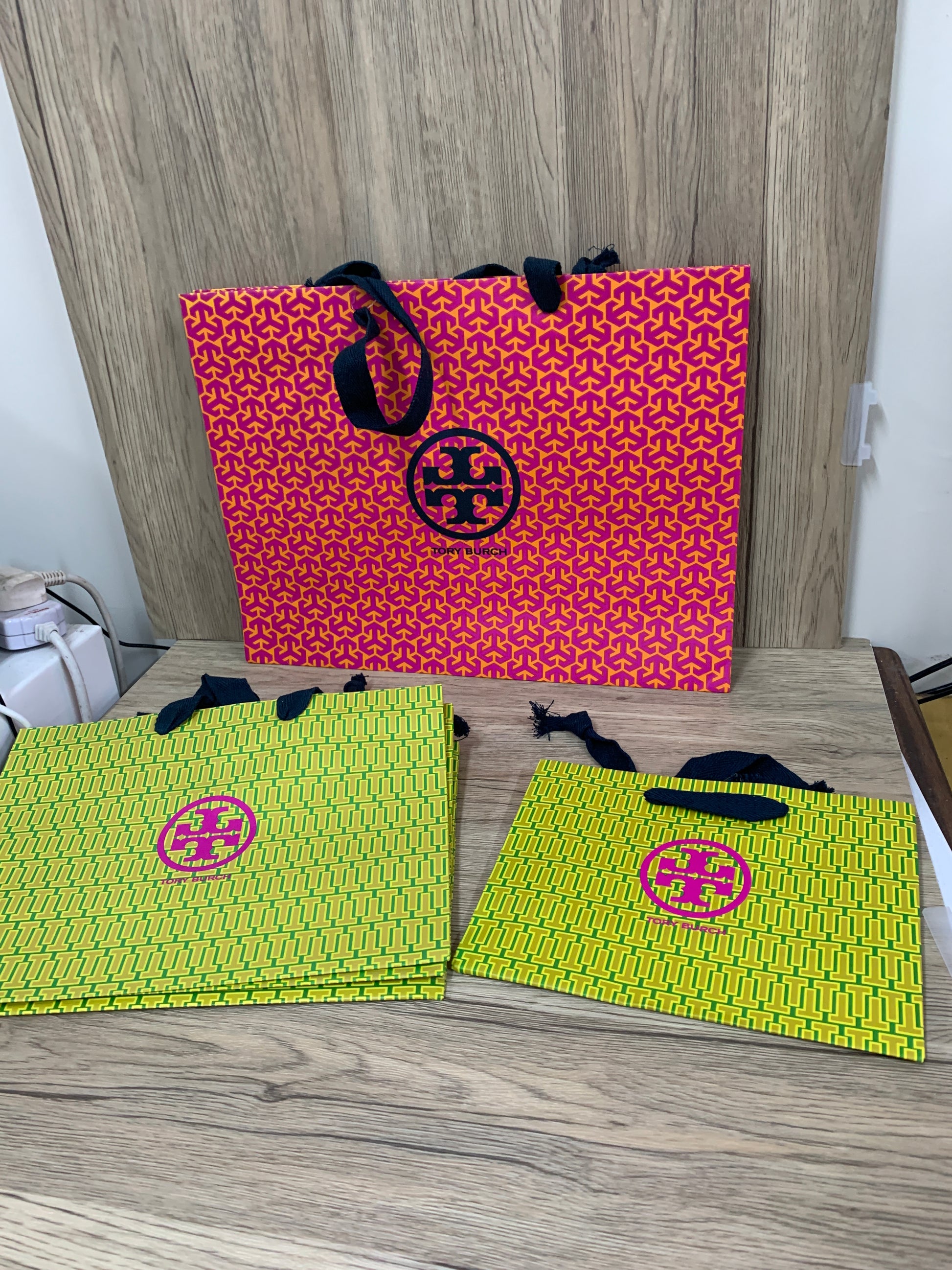 Authentic Tory Burch paper bag x 5 set for gift wallet cosmetic boot h –  Trendy Ground