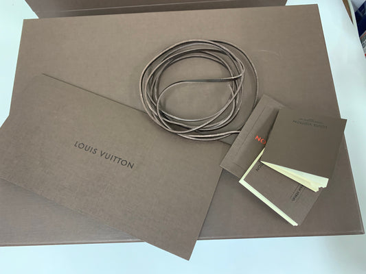 Louis Vuitton LV Hermes Chloe Gucci gift box for belt wallet