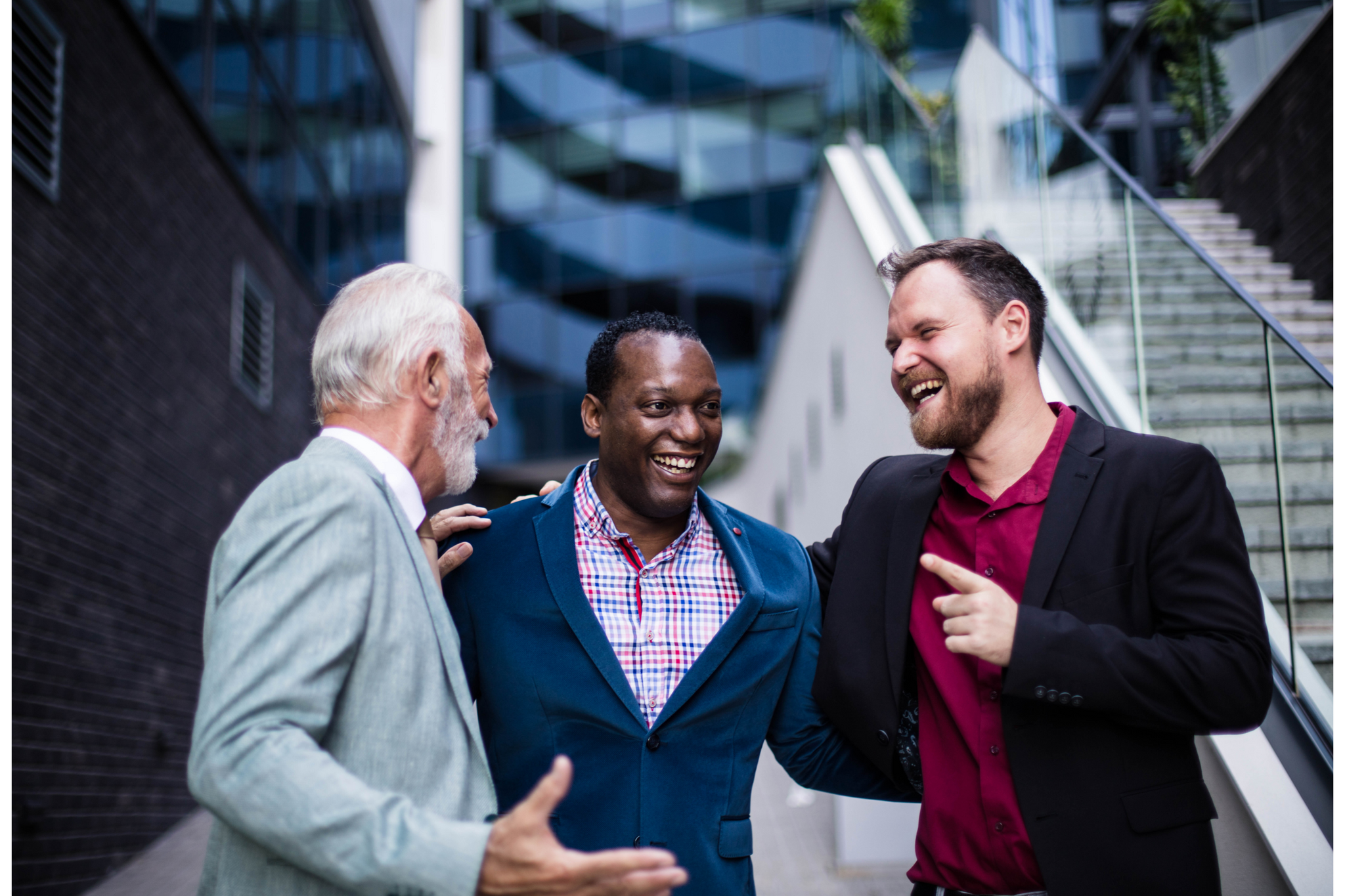 Vestimenta elegante informal de negocios para hombres.