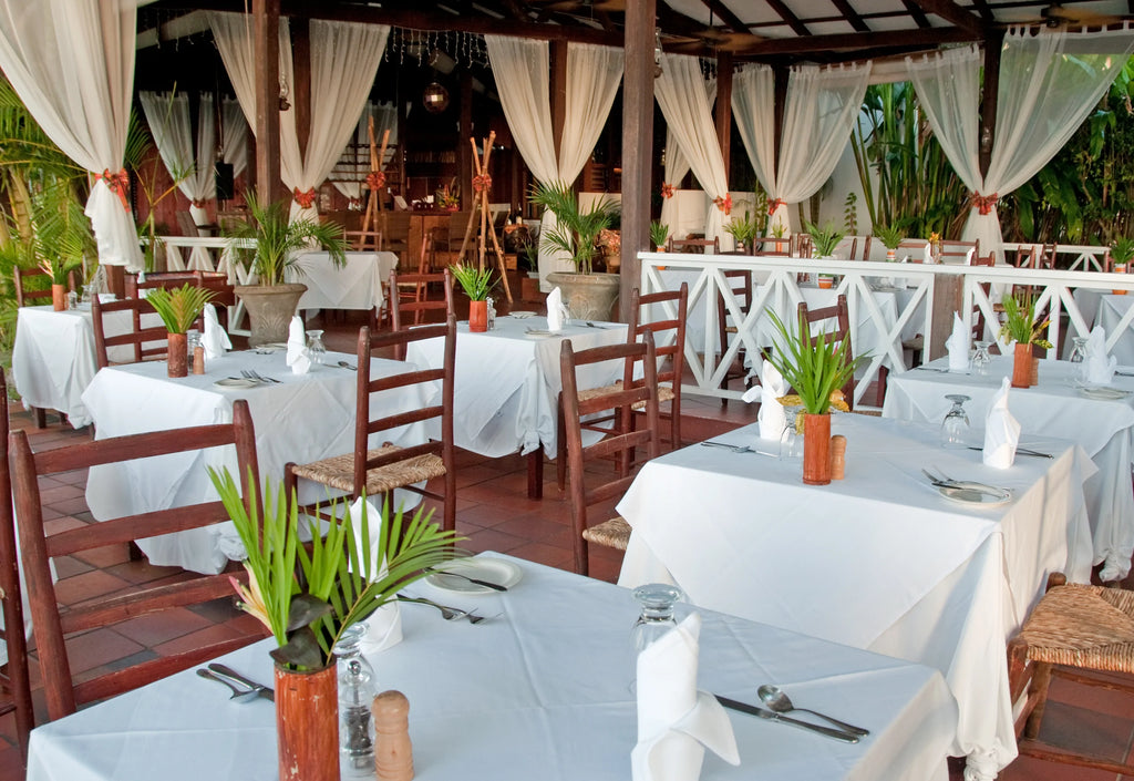 white square polyester tablecloths