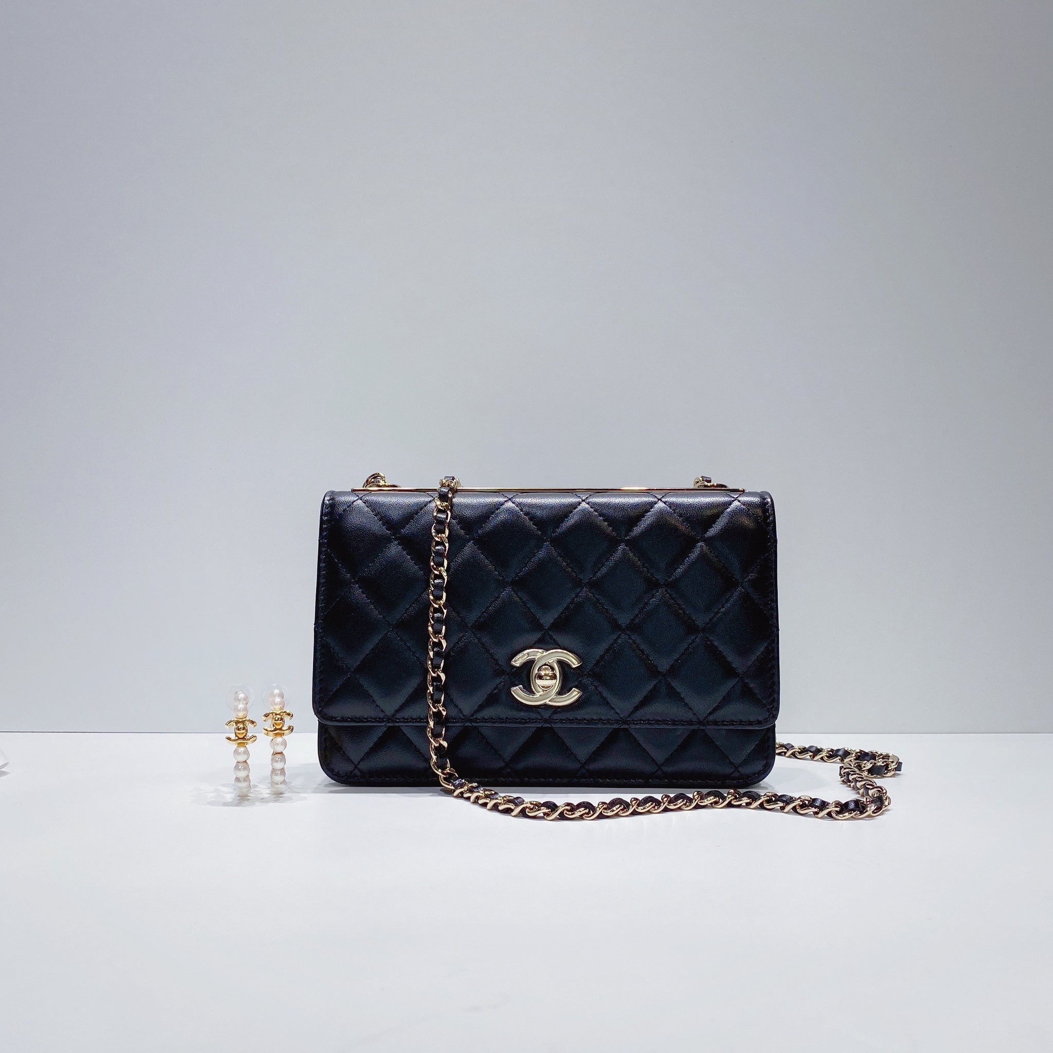 CHANEL Medium Trendy CC flap bag  Loubi Lou  Coco