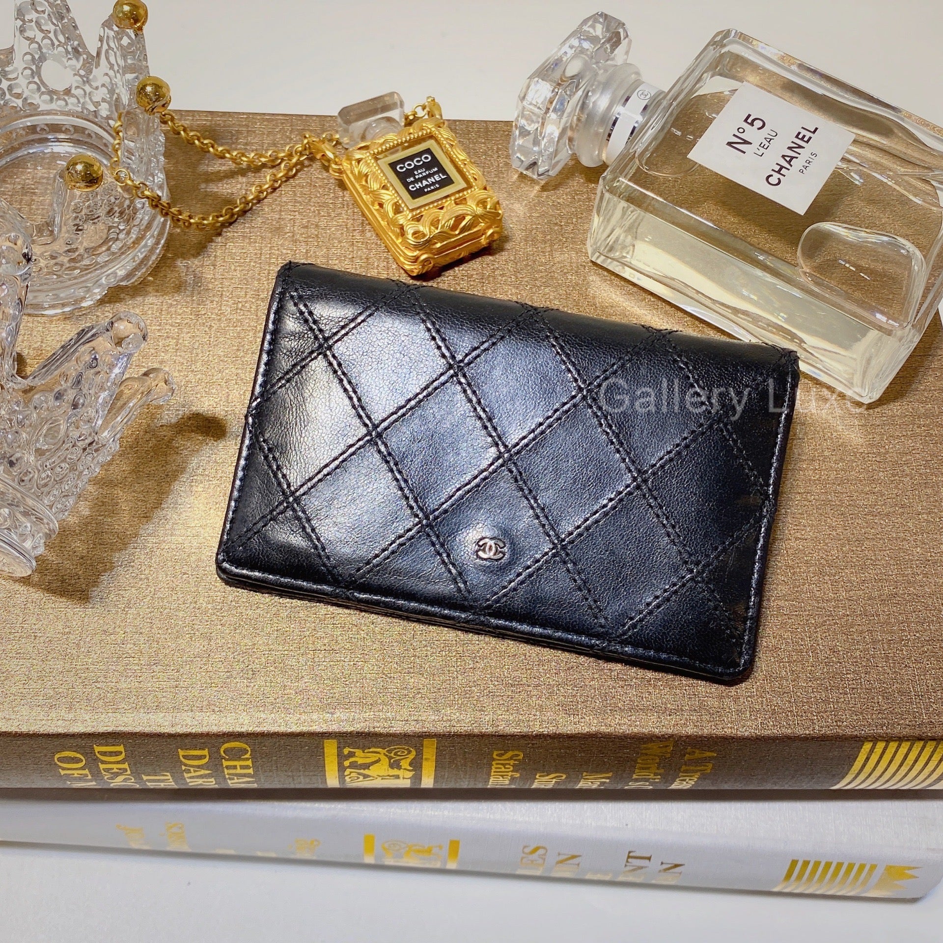 Authentic Second Hand Chanel Quilted Card Holder PSS56800004  THE  FIFTH COLLECTION